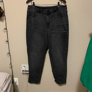 American Eagle Mom Jeans